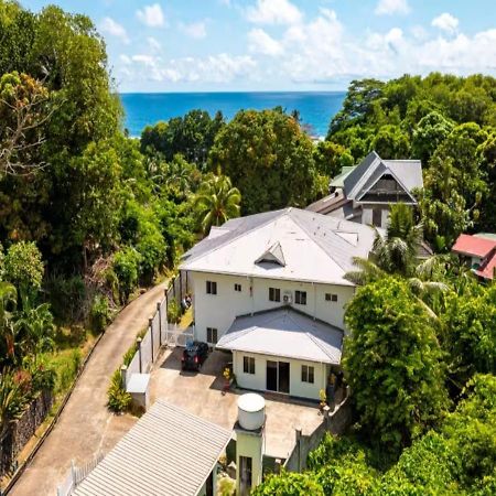 Dovass Self Catering Apartments Takamaka Kültér fotó