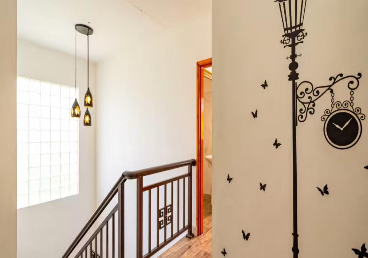 Dovass Self Catering Apartments Takamaka Kültér fotó