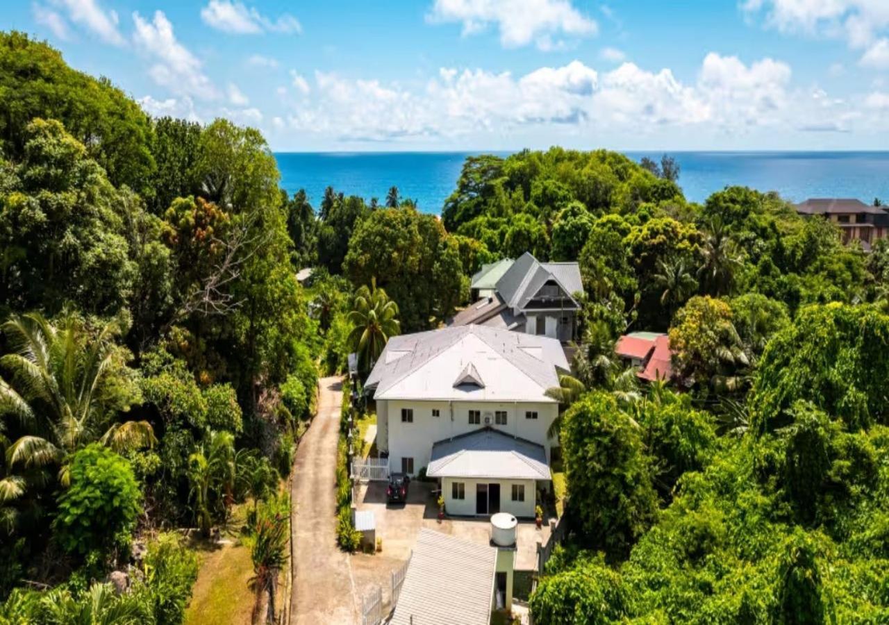 Dovass Self Catering Apartments Takamaka Kültér fotó